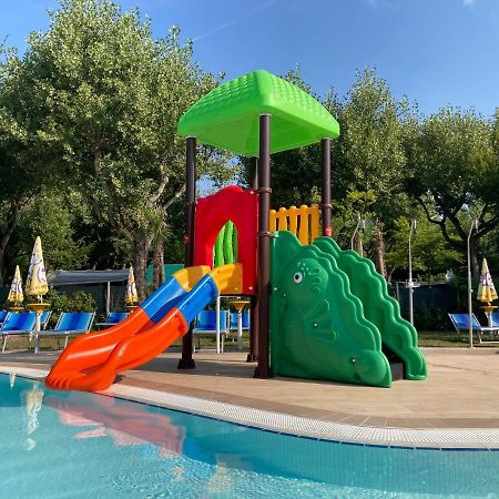 Camping Parco Capraro Lido di Jesolo Exteriör bild