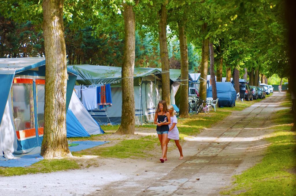 Camping Parco Capraro Lido di Jesolo Exteriör bild
